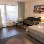 4-studio Mit Kueche & Magenta Tv-10 Min Ins Zentrum 威斯巴登