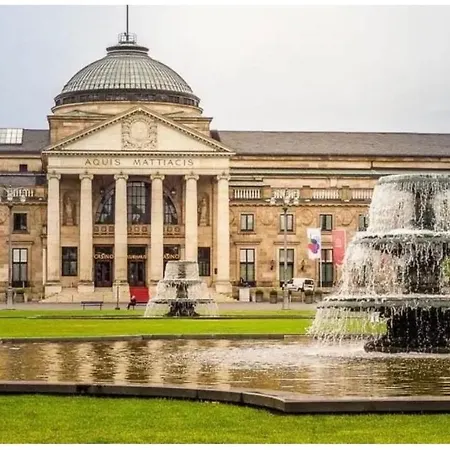 4 * Wiesbaden